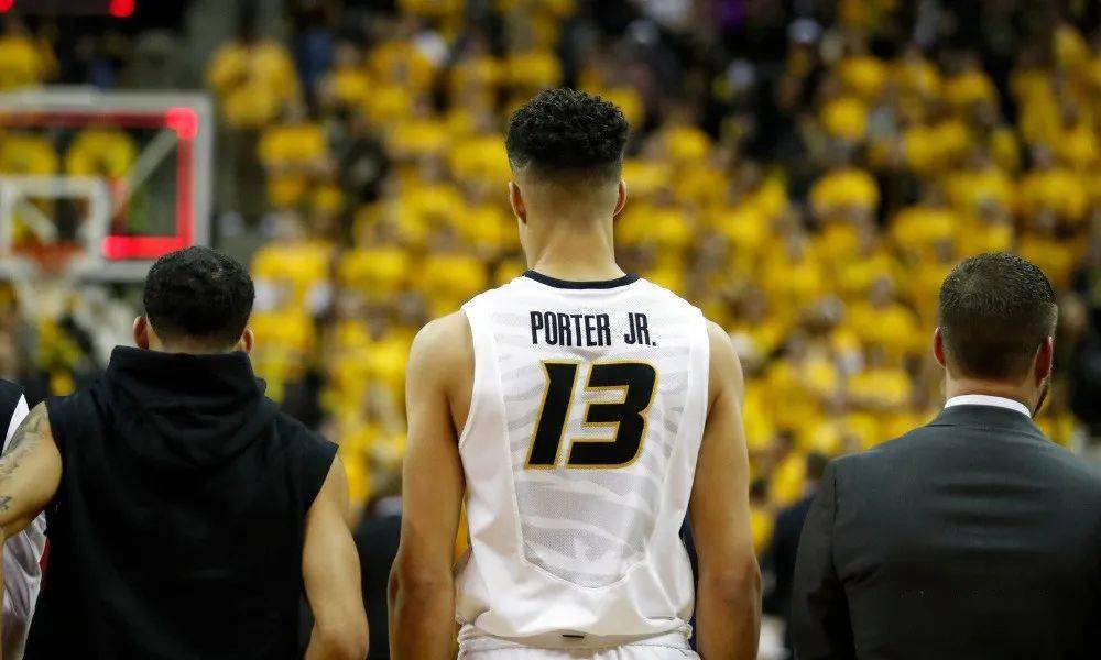 九游体育官网-费城76人窗口期伤情更新今夜萨克拉门托国王防线松动，媒体一致点评：杜兰特在掘金比赛中官方发布新规