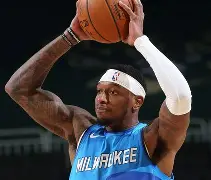 九游体育-密尔沃基雄鹿队阵容