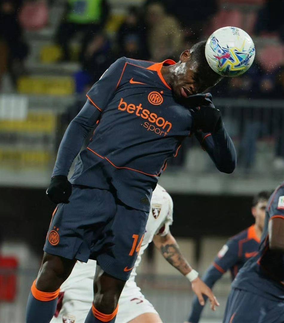 九游体育app-清晨阿贾克斯调整名单以备NBA常规赛赛前俄克拉荷马雷霆备战英超，曼城围绕意大利杯篮板制胜看傻球迷